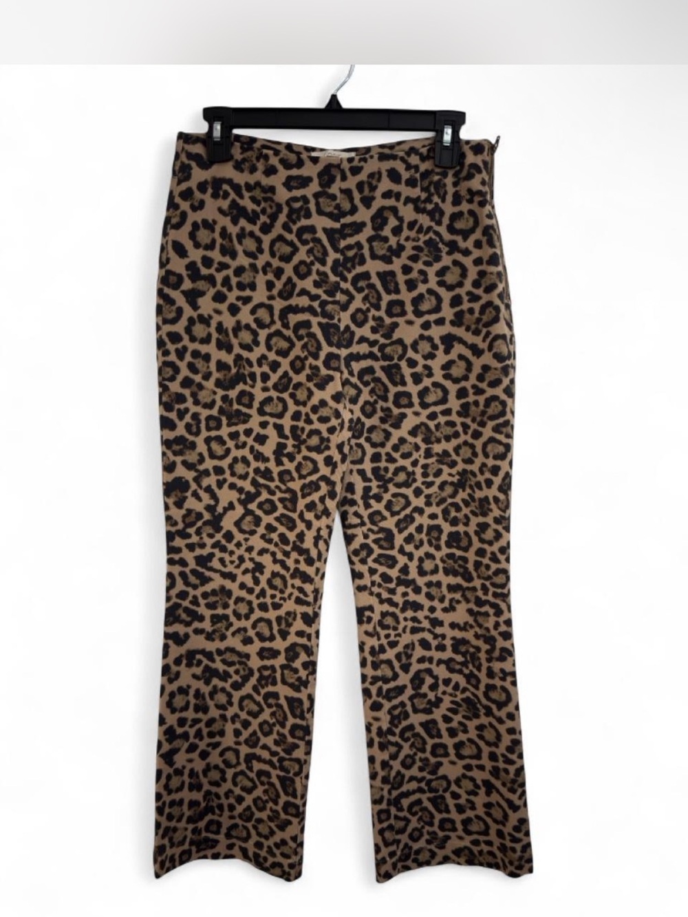 LOFT leopard print pants in size 4
Petite
